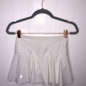 Lululemon white skirt size 2